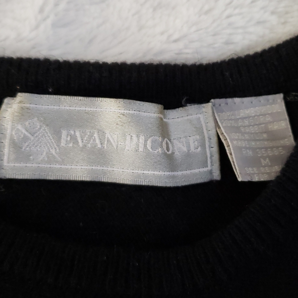 Vintage Evan Picone Lambswool and Angora Sweater - Picture 4 of 7